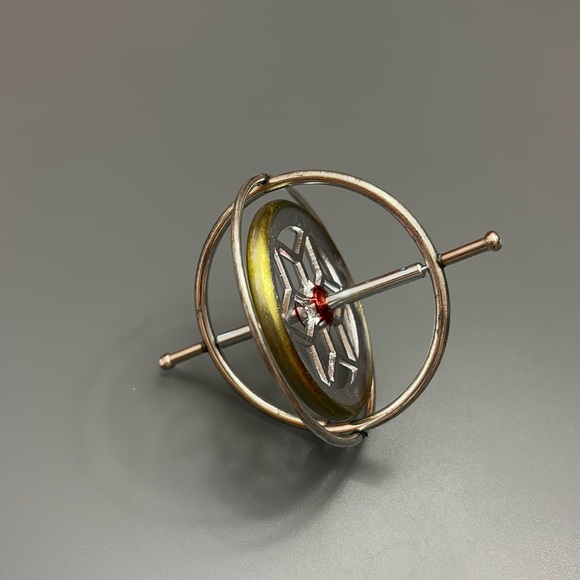 Vintage Other - Vintage 1950s gyroscope spinning toy